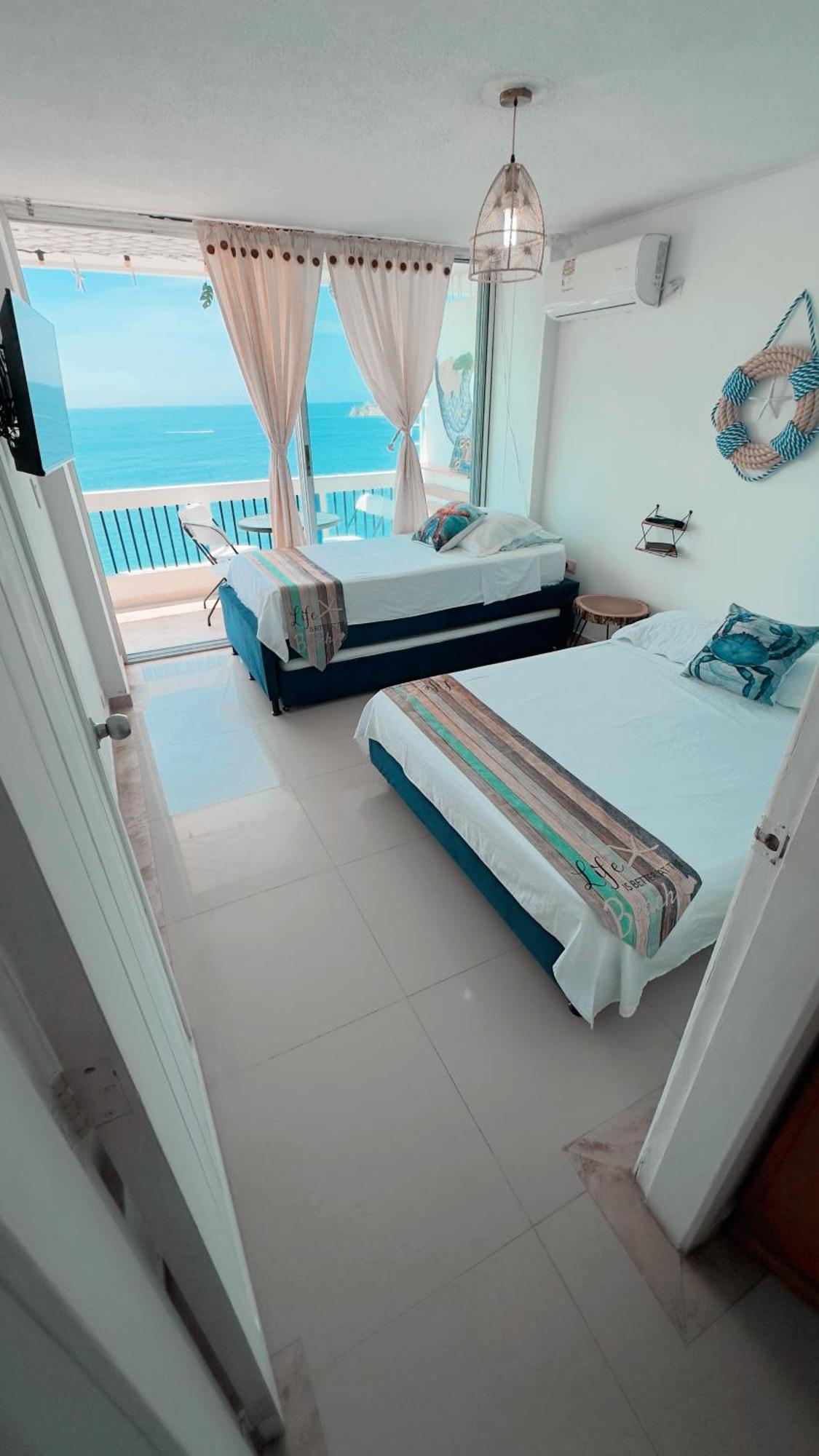 Aptartamentos Tematicos Con Balcon Panoramico Frente A La Playa *