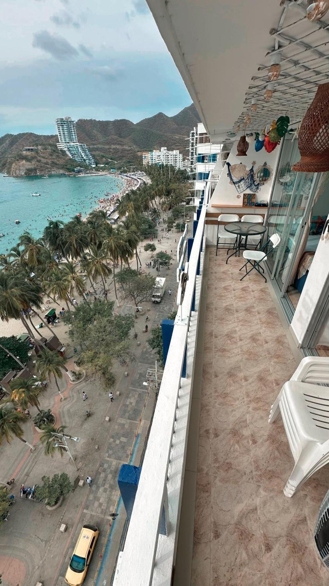 Aptartamentos Tematicos Con Balcon Panoramico Frente A La Playa *