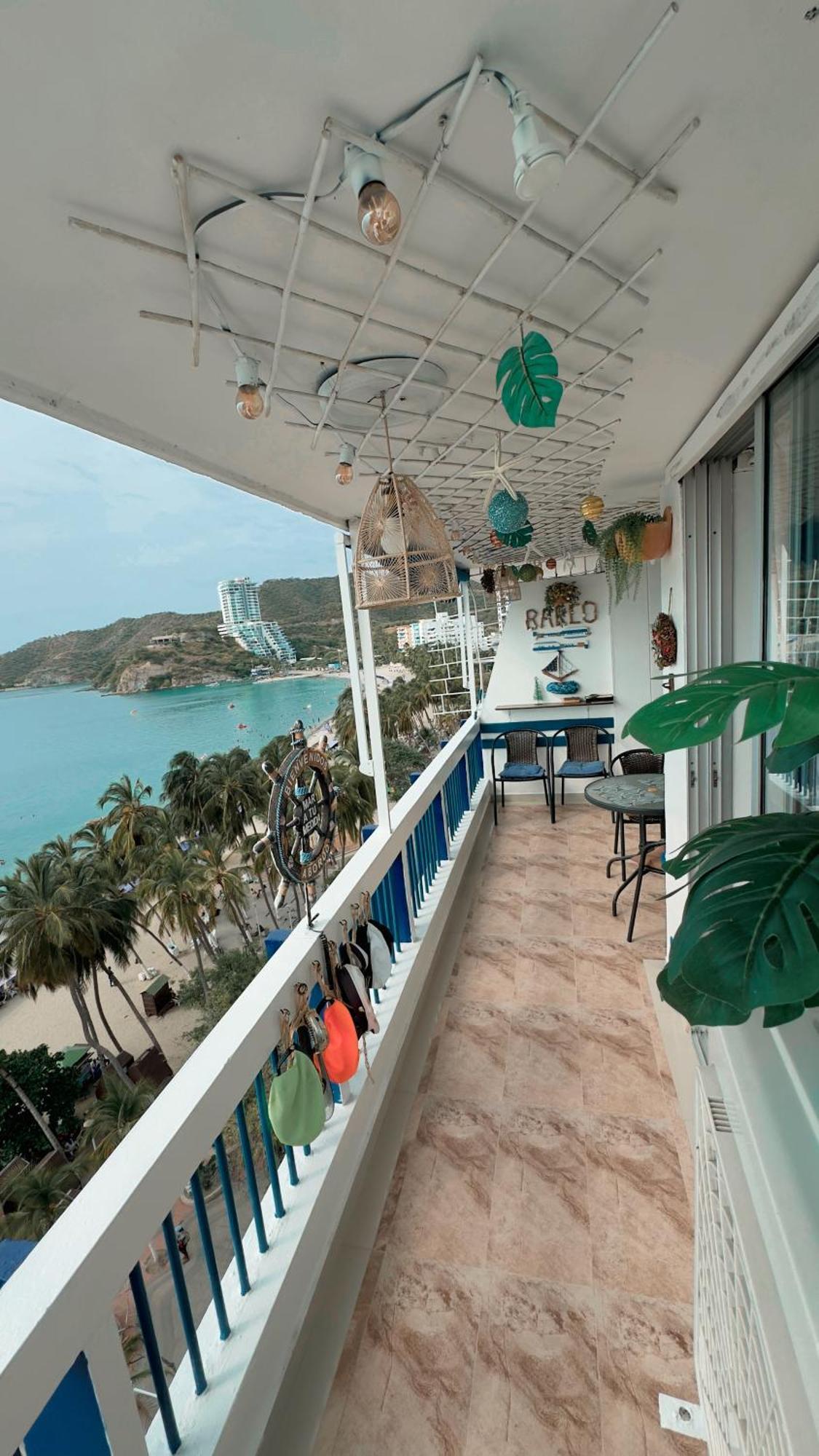 Aptartamentos Tematicos Con Balcon Panoramico Frente A La Playa *